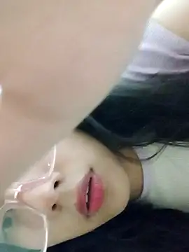 Snapshot of Umaru_uwu chatting on September 20, 8:23 am Umaru uwu online show from September 20, 8:23 am