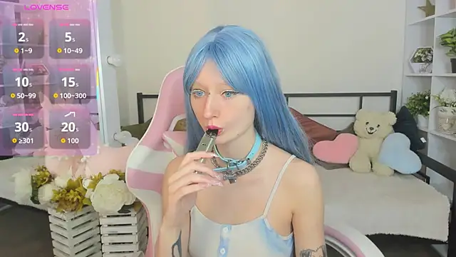 Katia Kim online show from May 2, 5:55 am
