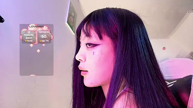 Snapshot of Persia_09 chatting on October 2, 1:32 am Persia 09 online show from October 2, 1:32 am