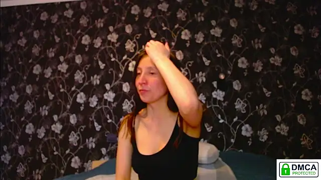 Sophi Cute online show from May 6, 2:21 pm