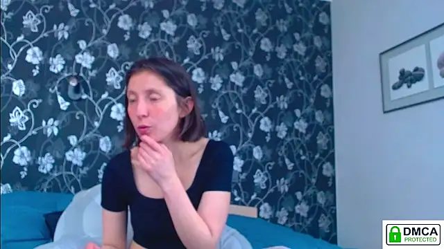 Sophi Cute online show from May 25, 12:26 pm