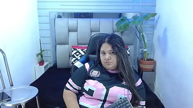 evelin zaens online show from May 12, 3:48 am
