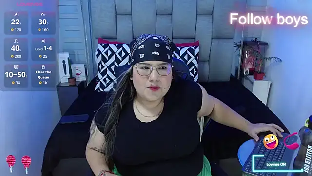 evelin zaens online show from November 11, 6:42 am