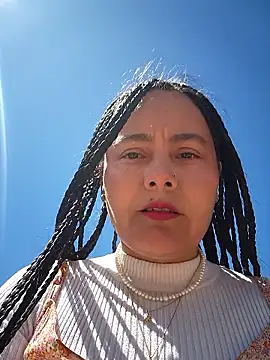 bellapaty online show from May 5, 1:25 pm