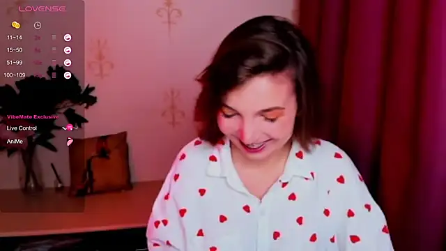 KindHazelHere  online show from October 26, 8:32 am