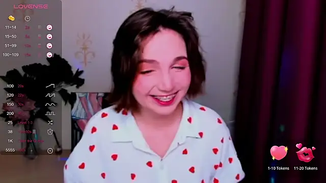 KindHazelHere  online show from October 10, 8:08 am