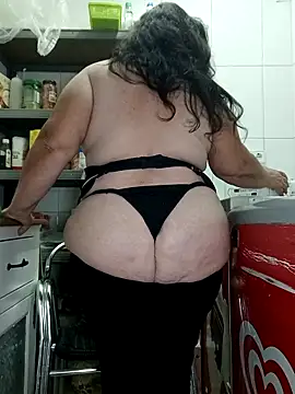eroticjessitop online show from May 4, 9:40 pm