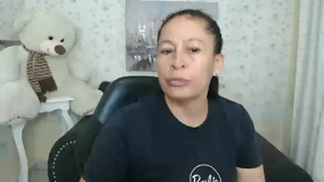 mature martina online show from May 11, 8:50 pm