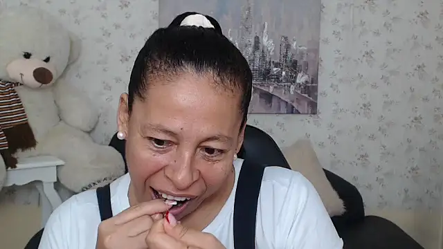 mature martina online show from May 12, 8:59 pm