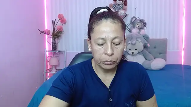 mature martina online show from May 22, 10:30 pm