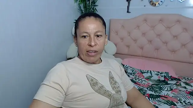 mature martina online show from September 26, 11:13 pm