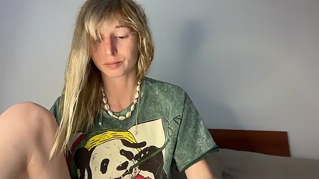 ivankai  online show from March 20, 1:05 pm