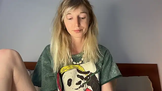 ivankai  online show from April 3, 1:42 pm