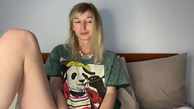 ivankai  online show from March 25, 1:36 pm