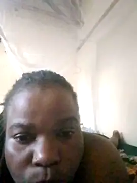 pretty-donna online show from June 29, 12:27 pm