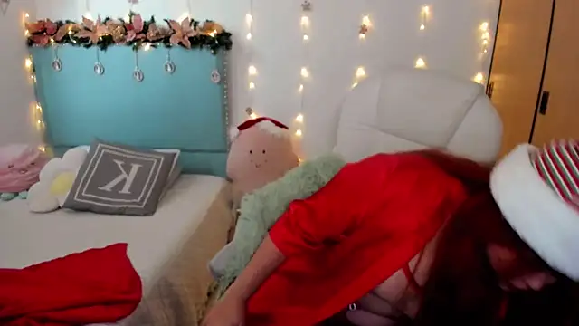 damn that booty online show from December 21, 2:21 pm