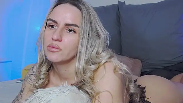 SofiJames online show from December 19, 7:11 am