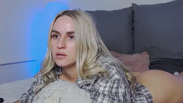 SofiJames online show from January 9, 7:13 am