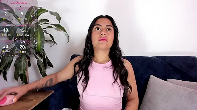 im amber online show from October 13, 1:03 pm