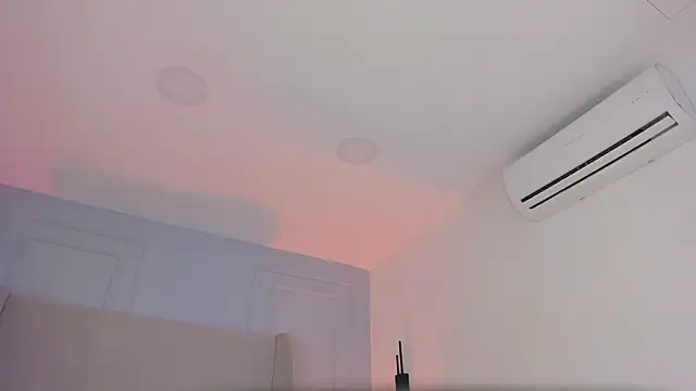 chloe d online show from March 9, 1:25 pm