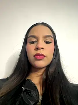 halley5  online show from September 23, 7:34 pm