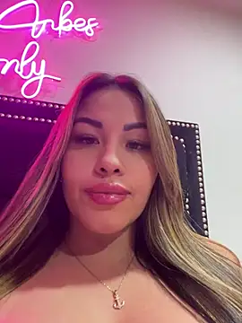 sexyyykloee online show from March 7, 5:36 am