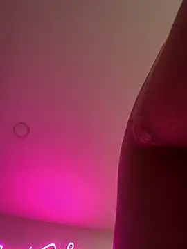 sexyyykloee online show from April 8, 5:09 am