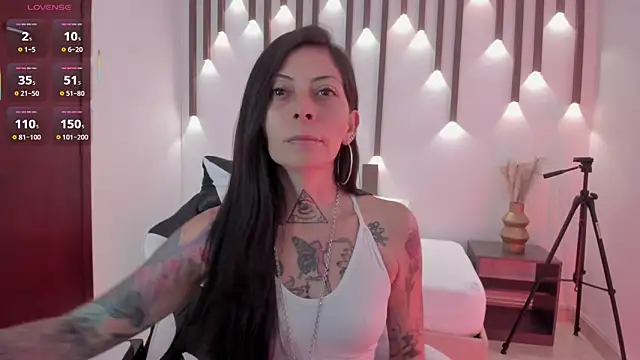 dark gotica online show from April 5, 12:26 pm