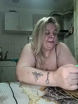AriannaMilf online show from May 12, 8:48 pm