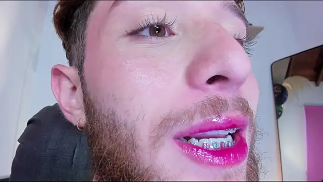 Juan Castano online show from February 28, 7:35 pm