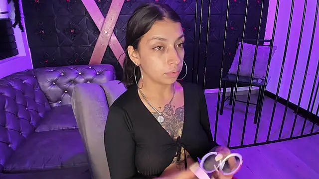 TeennNaugthy18 online show from October 15, 2:36 am