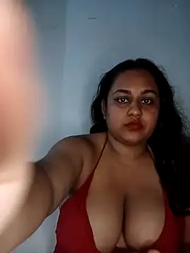 bumblebeegirl online show from September 27, 9:00 pm