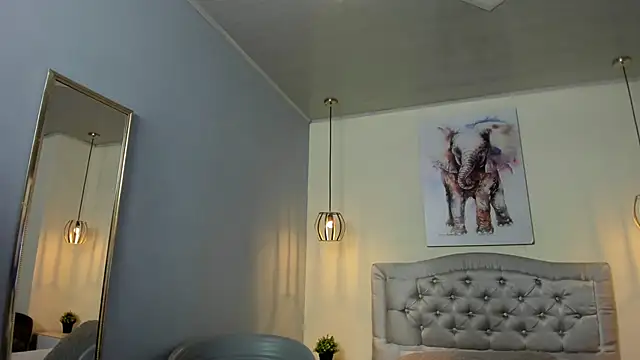 ayshel   online show from May 12, 3:26 am