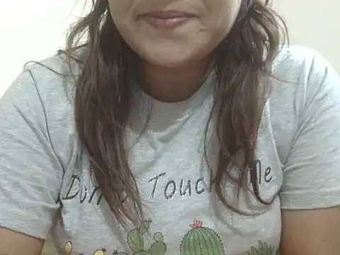 shekira99 online show from May 9, 5:42 am