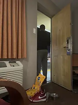 Stressreliever82 online show from April 8, 7:10 am