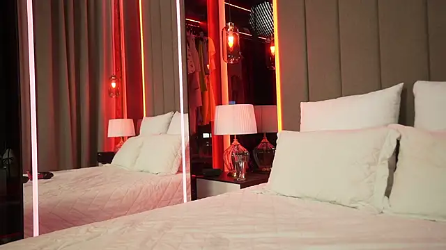 Arte Adelle online show from October 12, 4:04 am