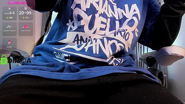 CoralineRicce  online show from October 16, 9:39 pm