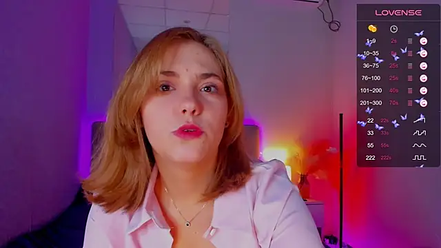Snapshot of DellaRowe chatting on September 16, 12:35 pm DellaRowe online show from September 16, 12:35 pm