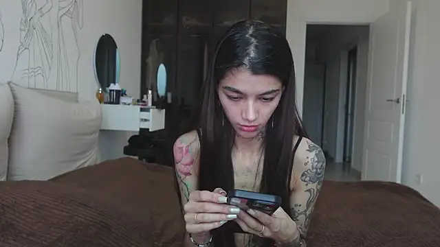 vinkitinkii online show from October 22, 7:02 am