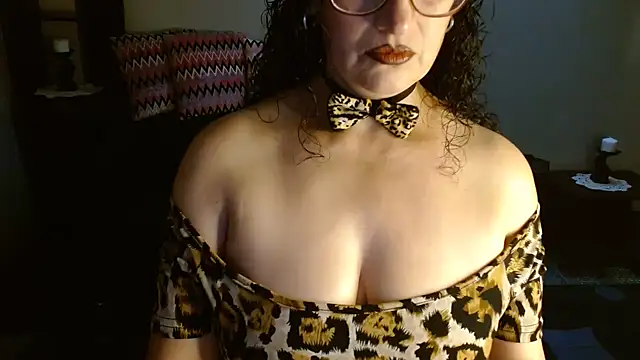 MATURETOPASIO online show from October 31, 9:19 pm