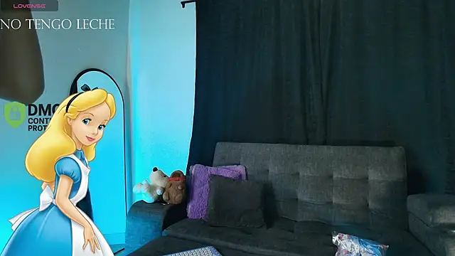 yungelitamor  online show from April 29, 5:43 am