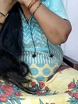 yours-kavaya online show from December 18, 12:15 am