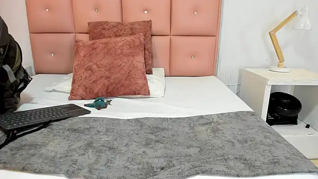 lhiamfit online show from December 16, 1:55 am