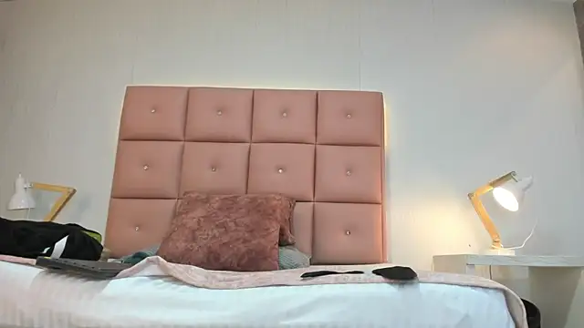 lhiamfit online show from November 6, 4:35 pm