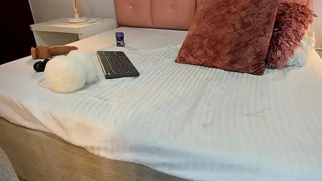 lhiamfit online show from January 11, 4:28 am