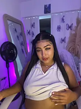 NatashaBrown12 online show from May 13, 3:18 pm