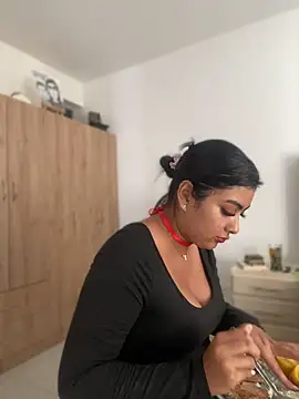 NatashaBrown12 online show from May 23, 8:18 pm