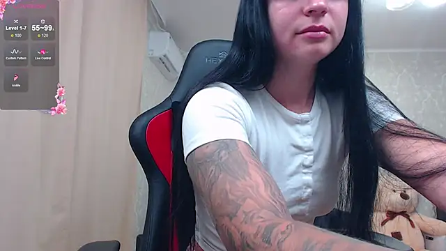 JuicyJess online show from July 3, 7:53 pm