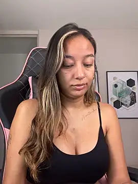 DianaHopson online show from October 17, 11:35 am