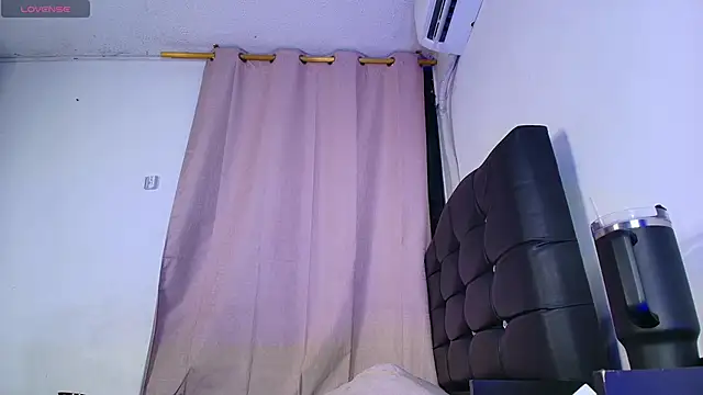 Mia depp online show from May 9, 1:07 am